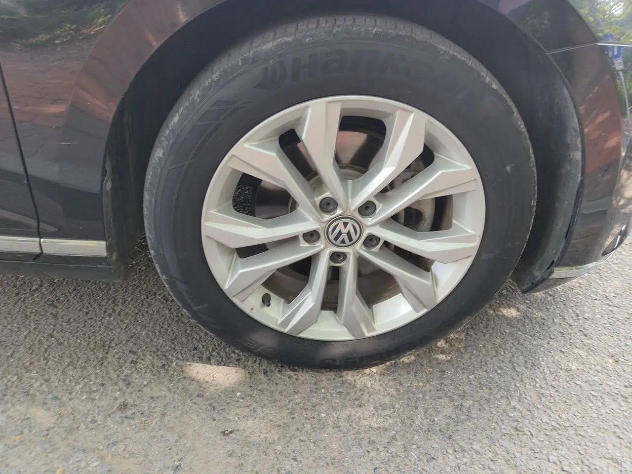 Volkswagen Magotan 2018 Facelift 330TSI DSG Luxury Model — миниатюра 8