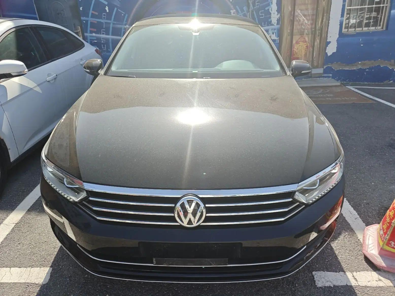 Volkswagen Magotan 2017 330TSI DSG Luxury Model — миниатюра 2