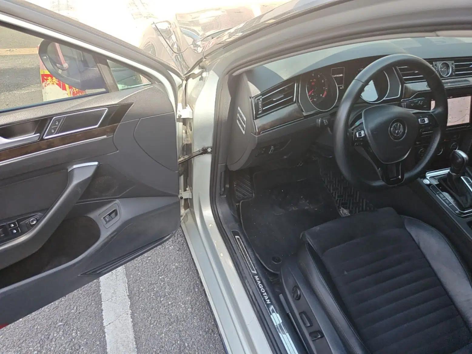 Volkswagen Magotan 2017 330TSI DSG Luxury Model — миниатюра 27