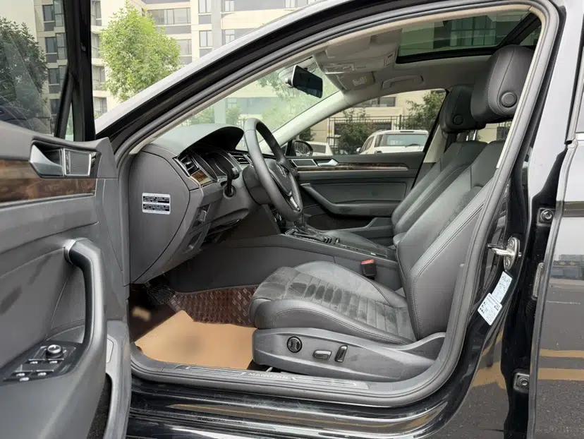 Volkswagen Magotan 2017 330TSI DSG Luxury Model — миниатюра 34