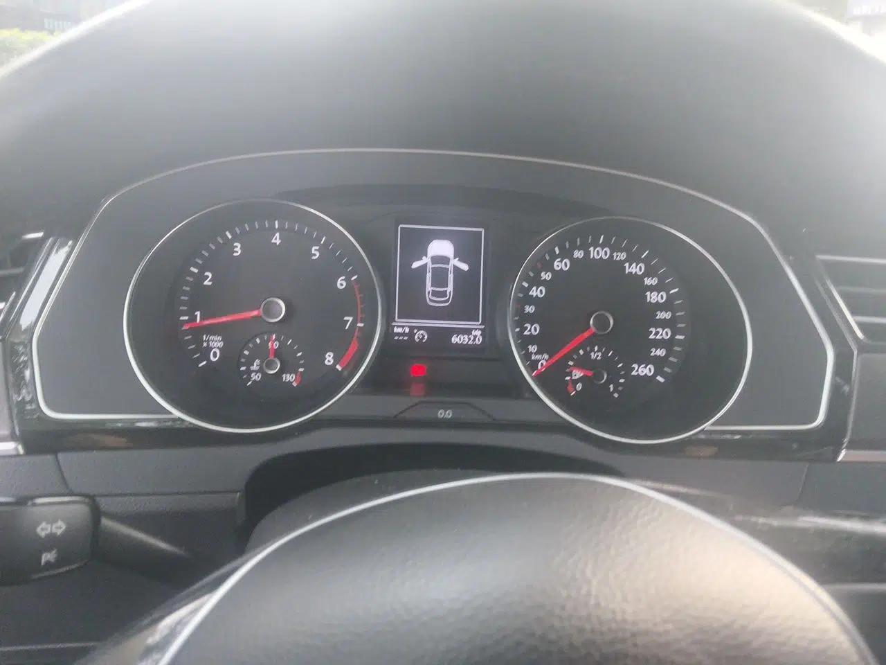 Volkswagen Magotan 2019 330TSI DSG Leading Edition China V Standard — миниатюра 11