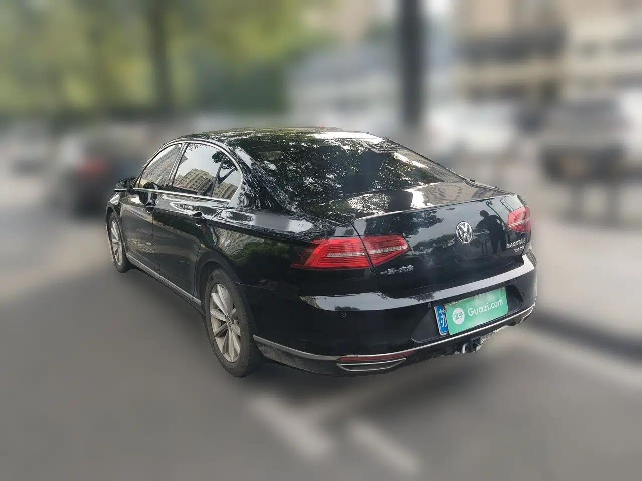 Volkswagen Magotan 2019 330TSI DSG Leading Edition China V Standard — миниатюра 4