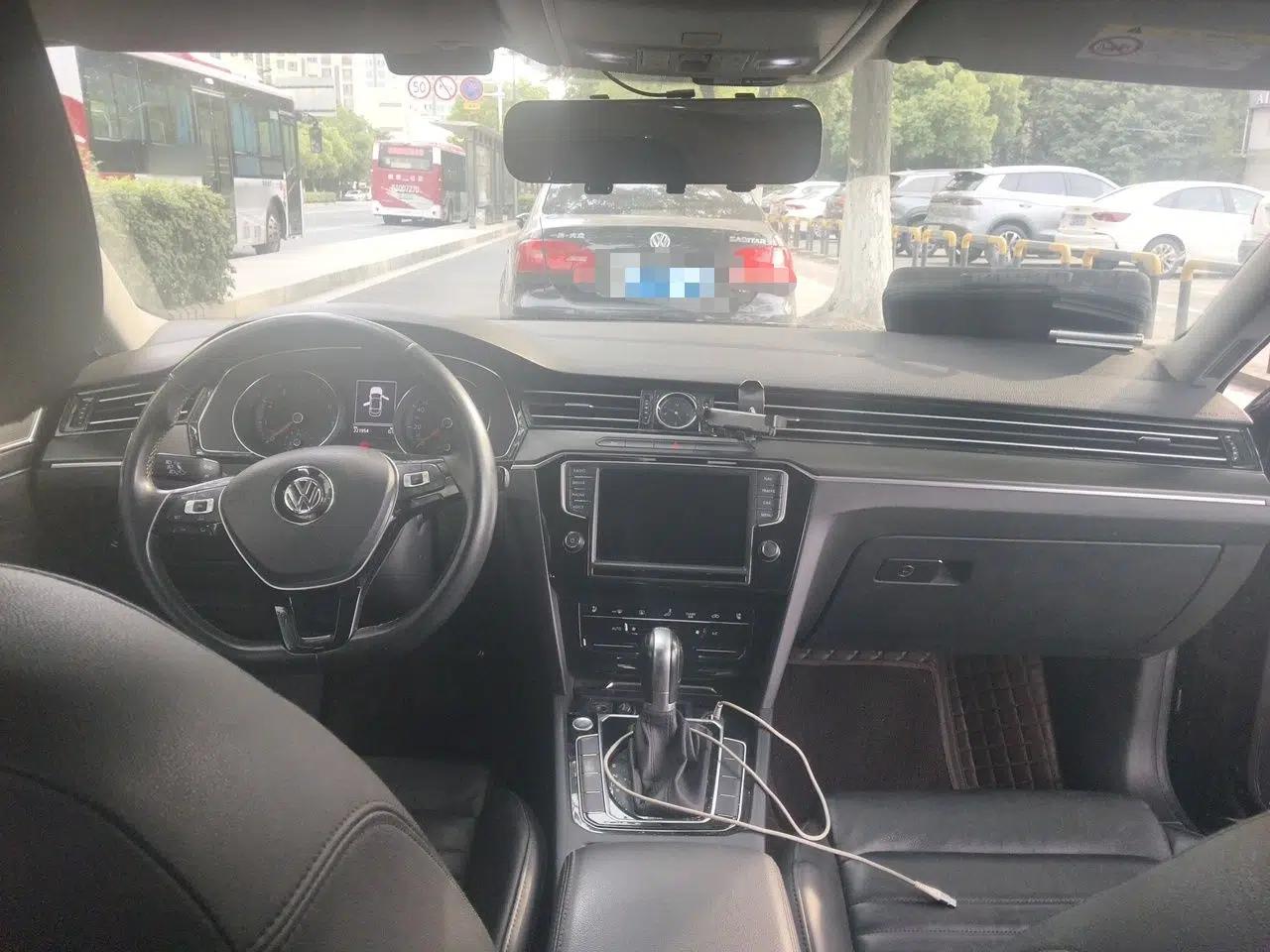 Volkswagen Magotan 2019 330TSI DSG Leading Edition China V Standard — миниатюра 9