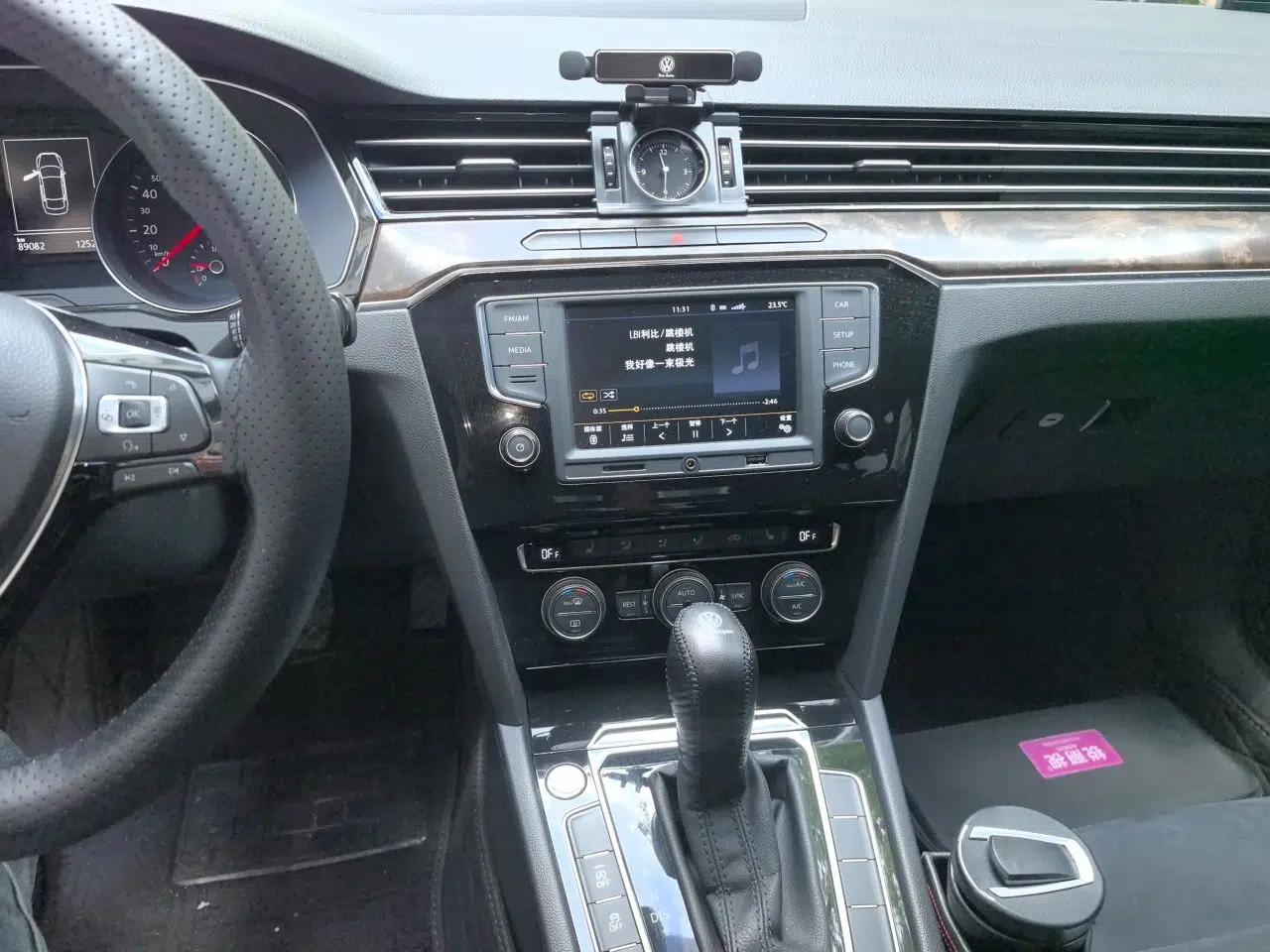 Volkswagen Magotan 2017 330TSI DSG Luxury Model — миниатюра 13