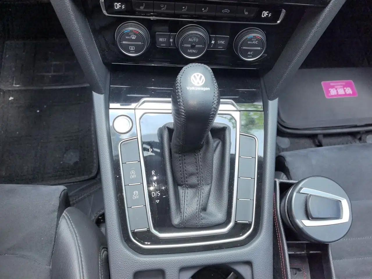 Volkswagen Magotan 2017 330TSI DSG Luxury Model — миниатюра 14