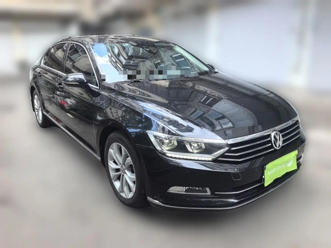Volkswagen Magotan 2017 330TSI DSG Luxury Model — миниатюра 3