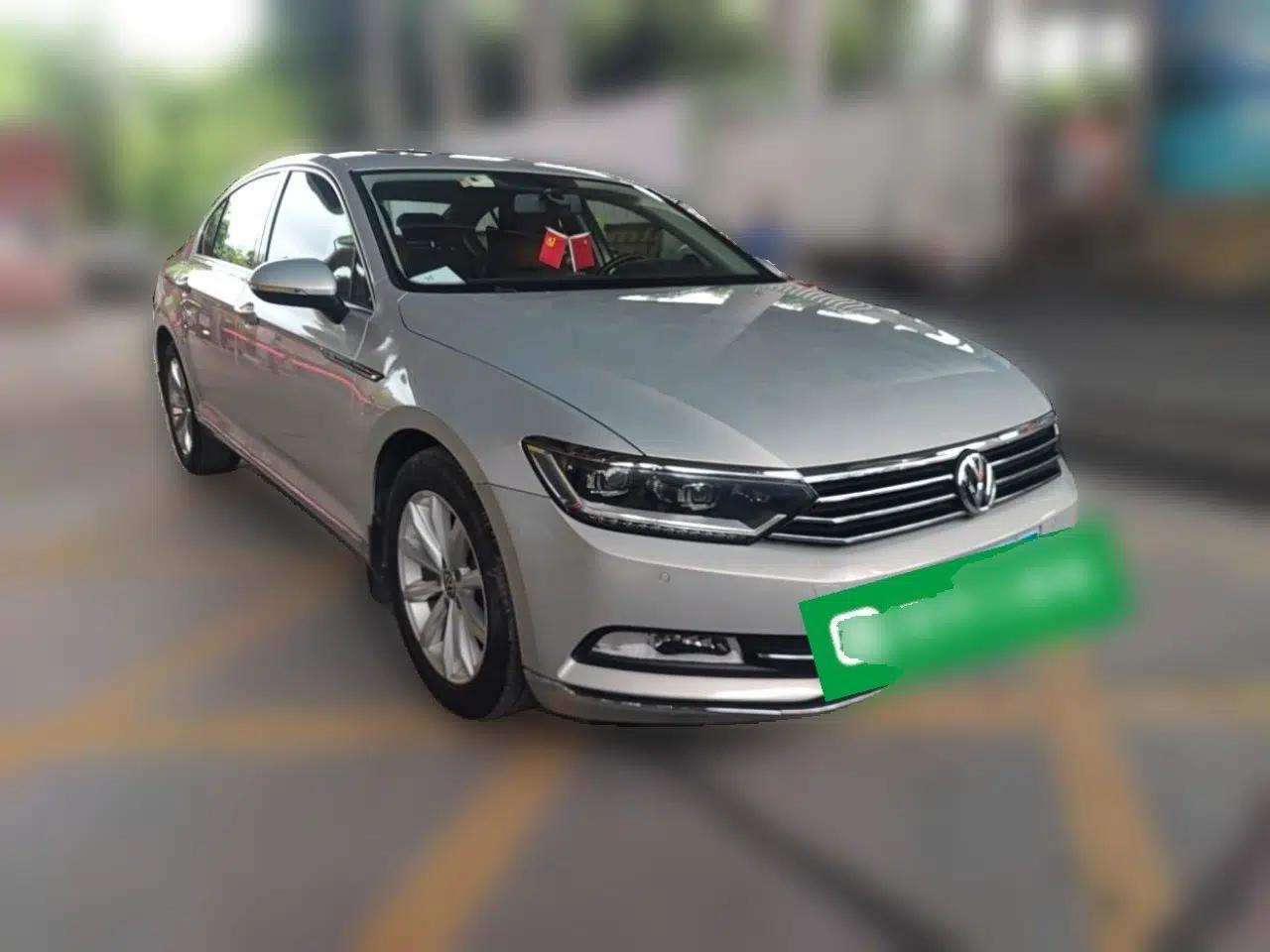 Volkswagen Magotan 2017 330TSI DSG Leading Model — миниатюра 3