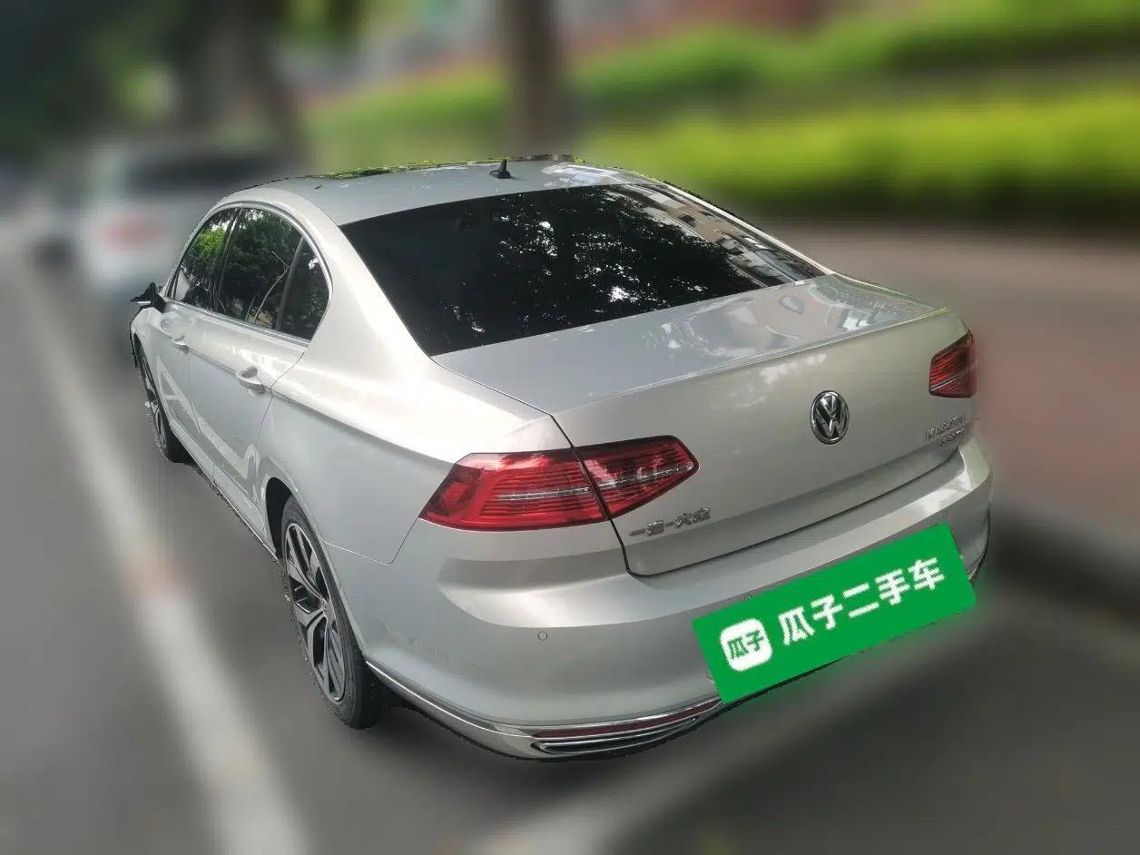 Volkswagen Magotan 2019 330TSI DSG Luxury Version China VI Standard — миниатюра 4