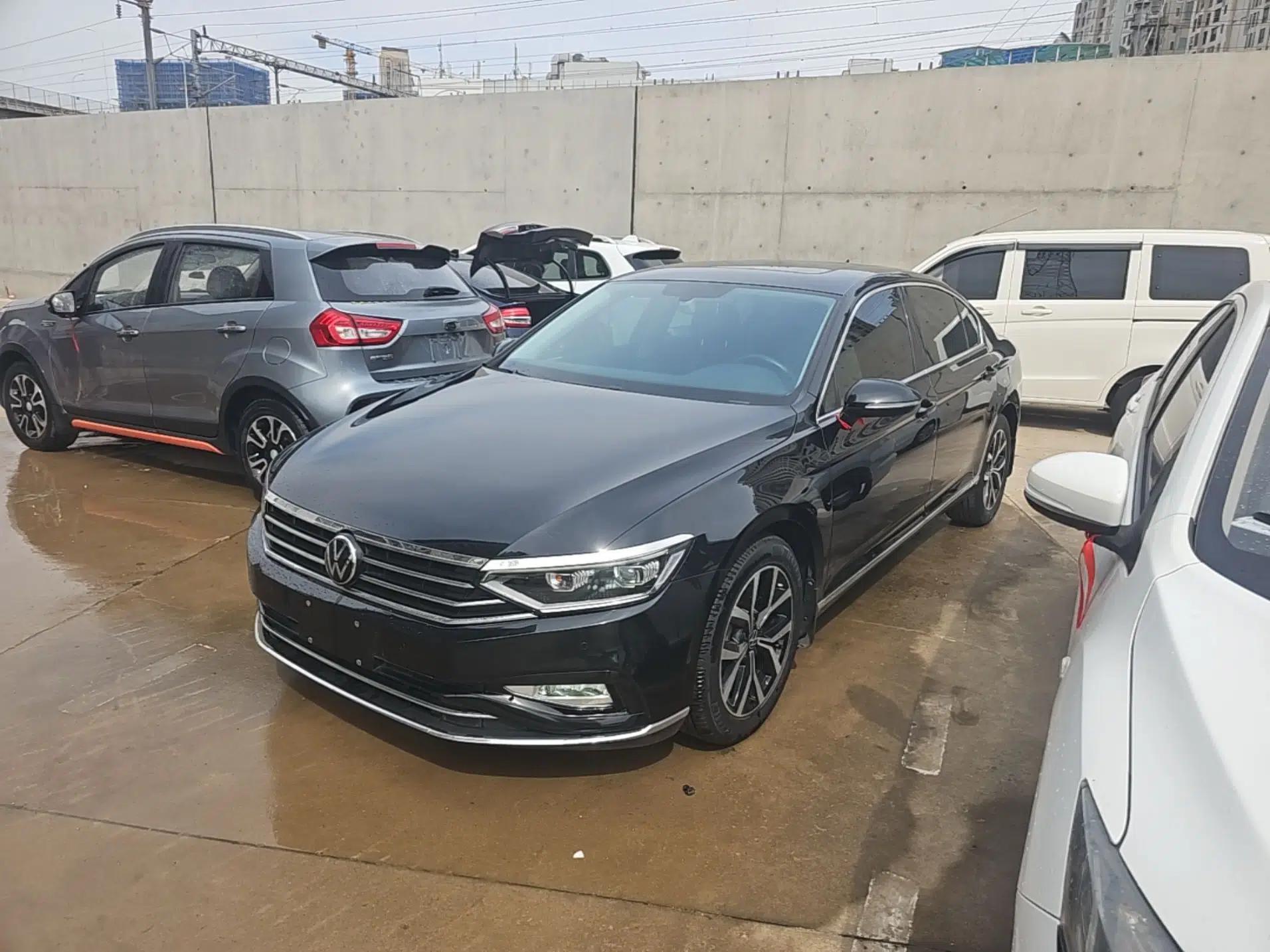 Volkswagen Magotan 2020 330TSI DSG Leading Model — миниатюра 1