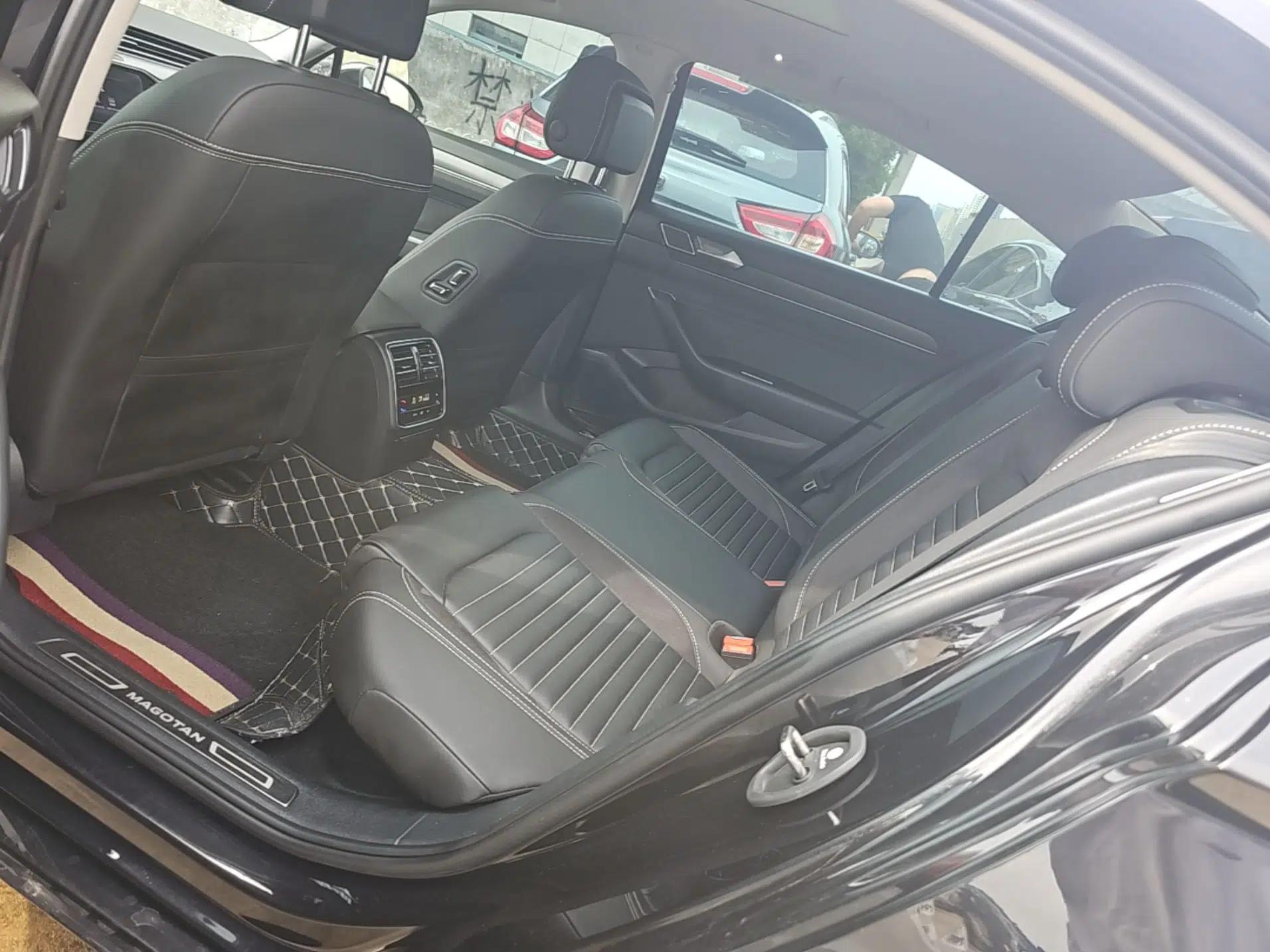 Volkswagen Magotan 2020 330TSI DSG Leading Model — миниатюра 20