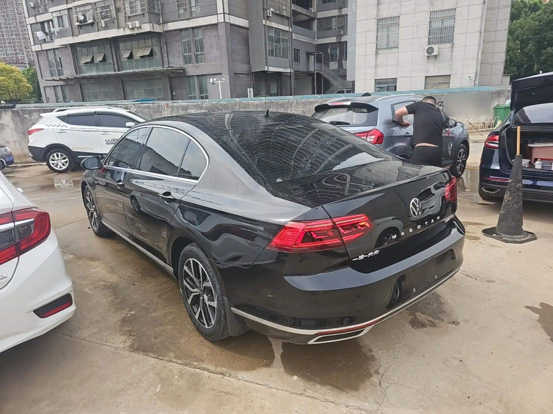 Volkswagen Magotan 2020 330TSI DSG Leading Model — миниатюра 4