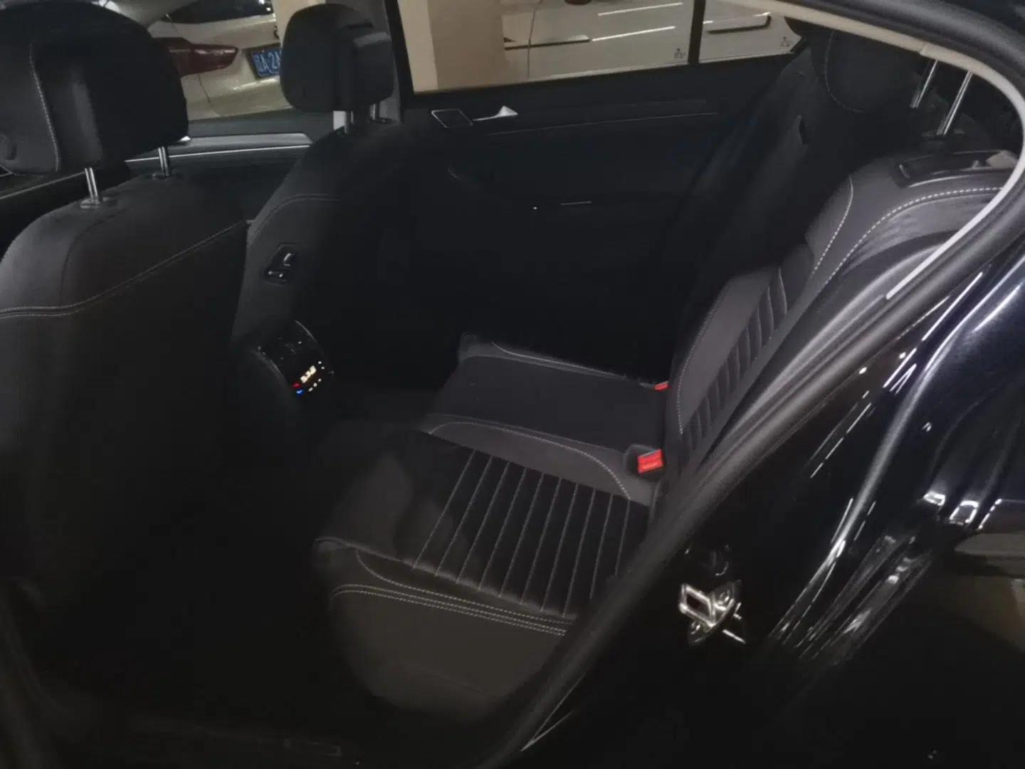 Volkswagen Magotan 2020 330TSI DSG Leading Model — миниатюра 20