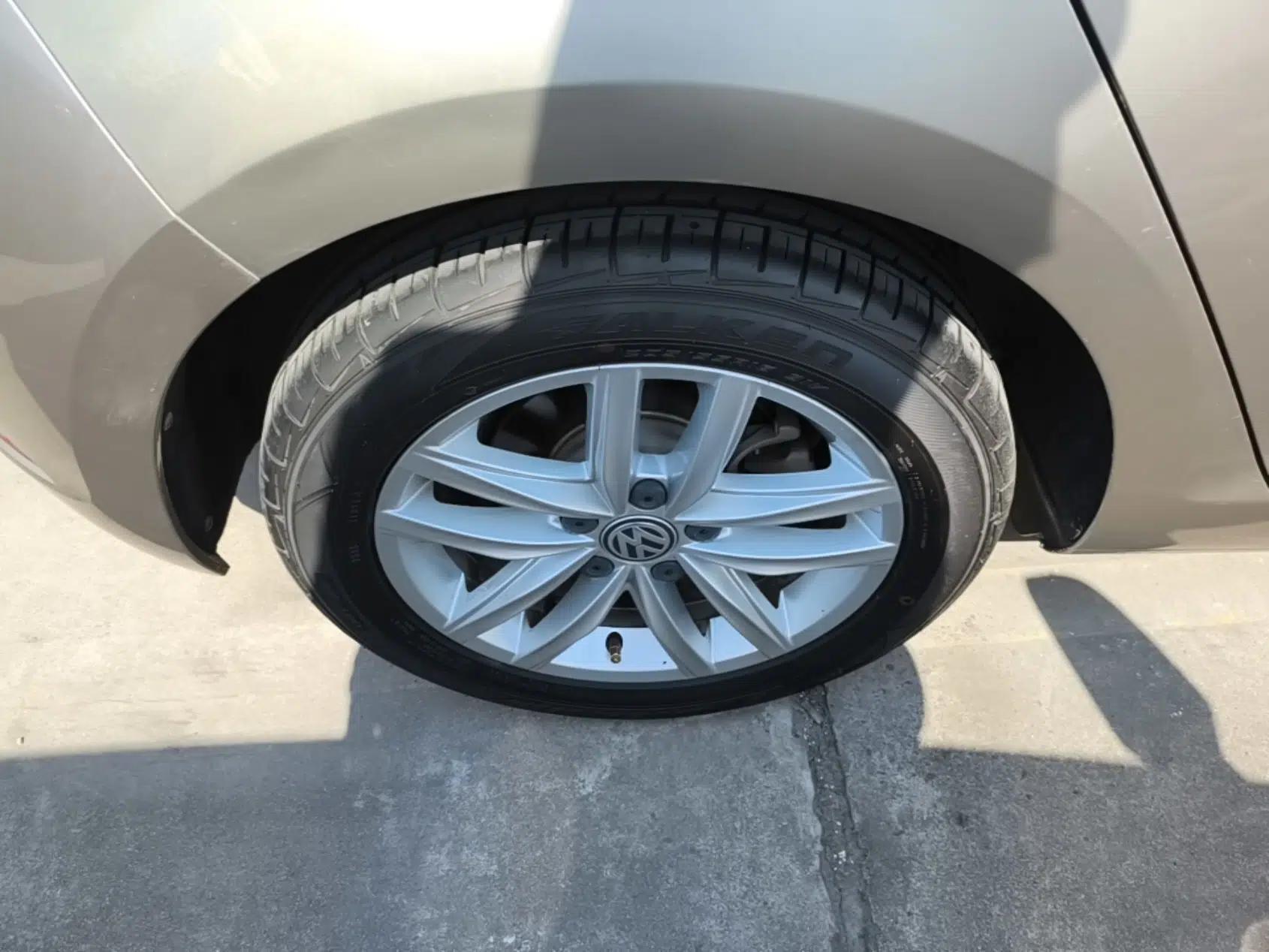 Volkswagen Golf 2018 230TSI Automatic Comfort Model — миниатюра 16