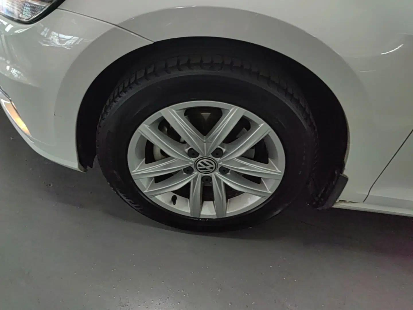 Volkswagen Golf 2018 230TSI Automatic Comfort Model — миниатюра 13
