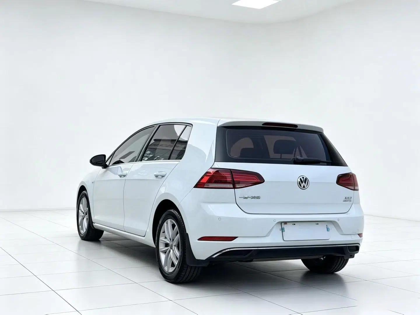 Volkswagen Golf 2018 230TSI Automatic Comfort Model — миниатюра 17