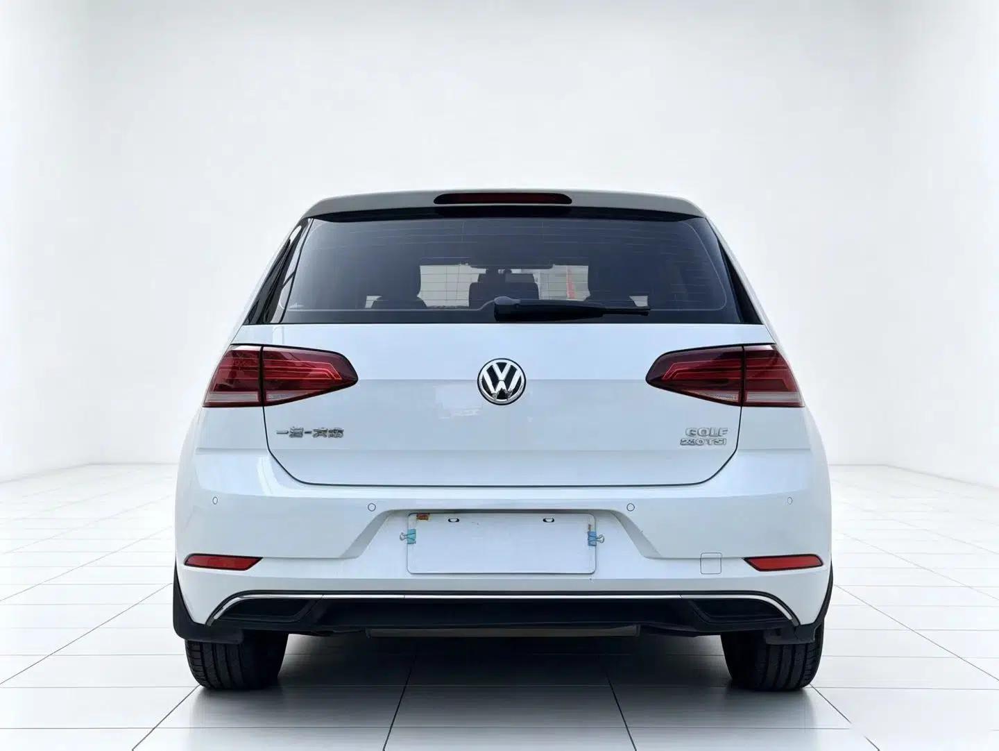 Volkswagen Golf 2018 230TSI Automatic Comfort Model — миниатюра 18