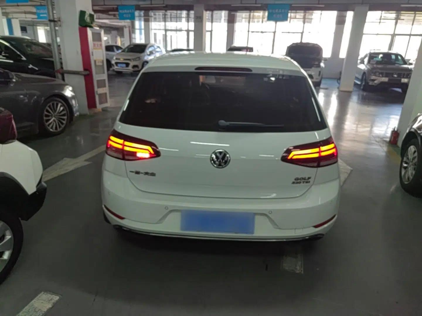 Volkswagen Golf 2018 230TSI Automatic Comfort Model — миниатюра 5