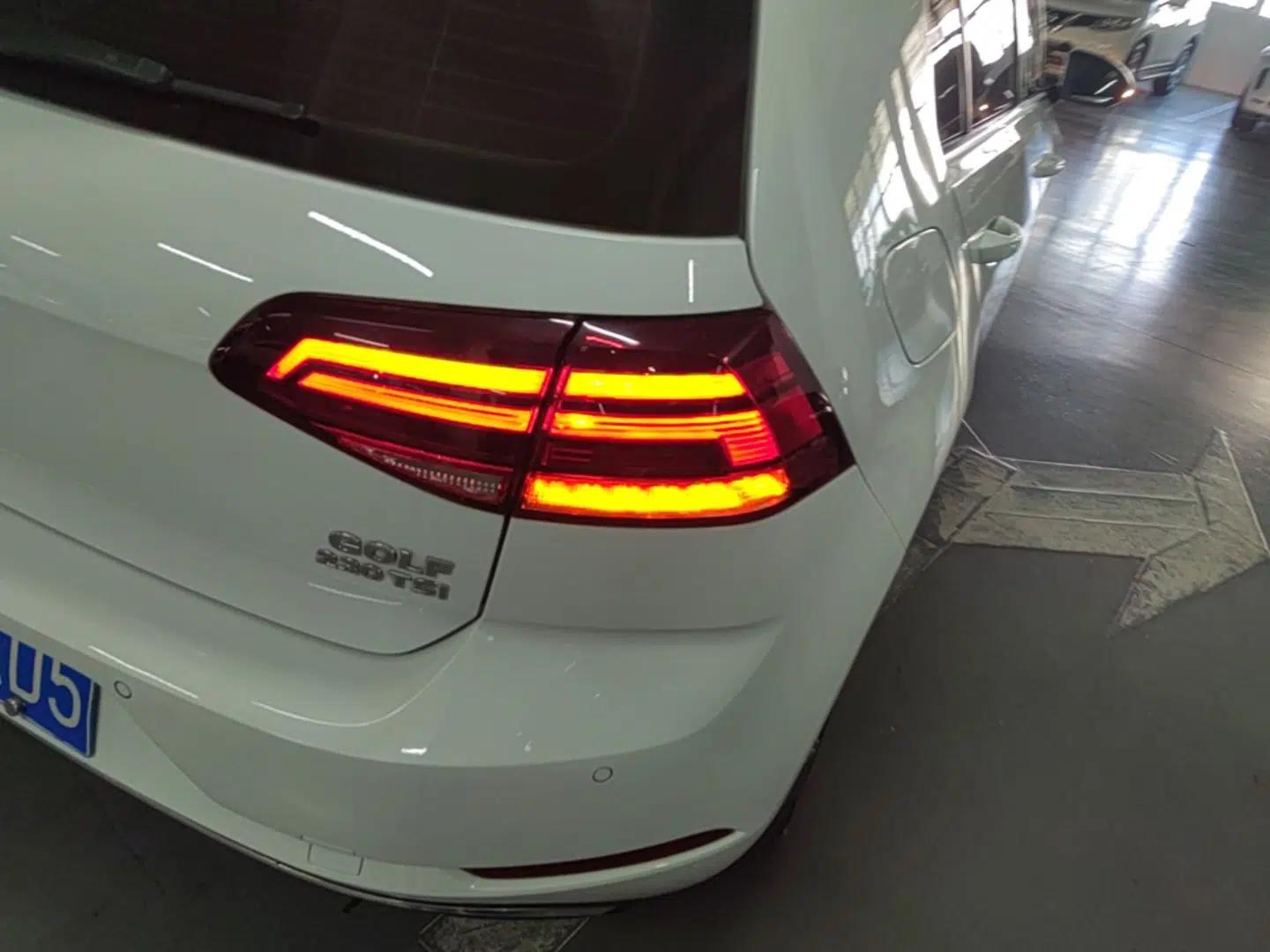 Volkswagen Golf 2018 230TSI Automatic Comfort Model — миниатюра 9