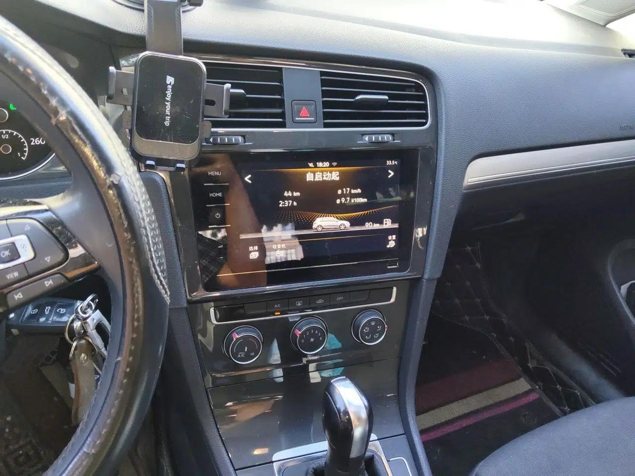 Volkswagen Golf 2020 200TSI DSG Comfortable and Ambitious Edition — миниатюра 13