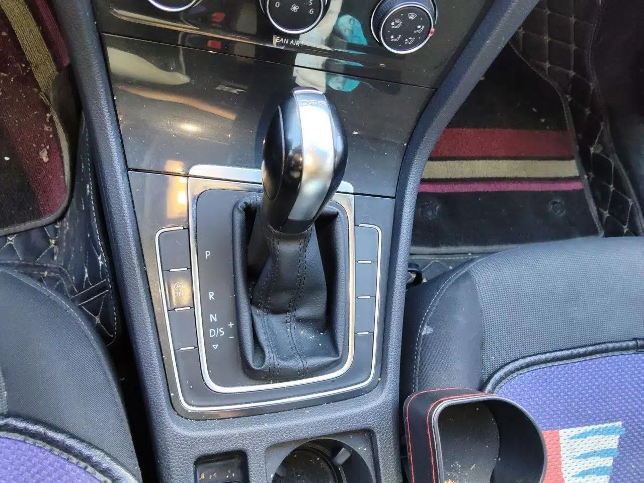Volkswagen Golf 2020 200TSI DSG Comfortable and Ambitious Edition — миниатюра 14