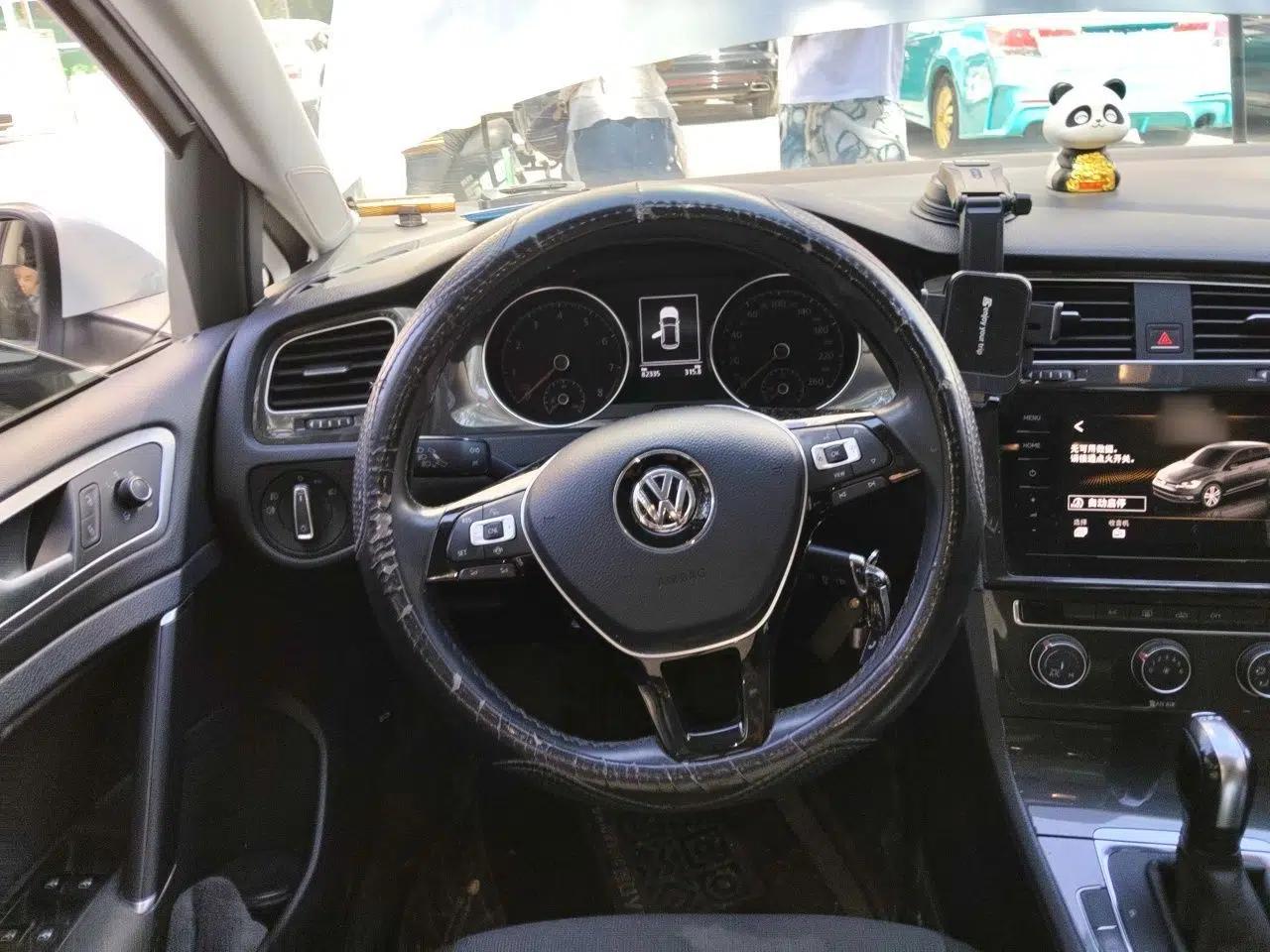 Volkswagen Golf 2020 200TSI DSG Comfortable and Ambitious Edition — миниатюра 10