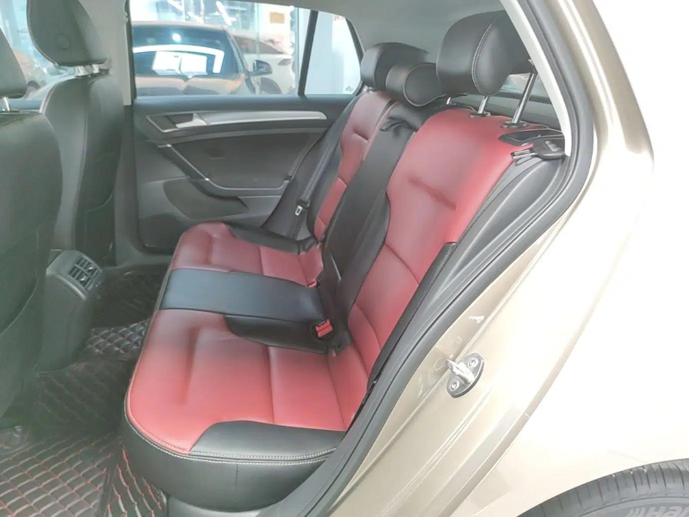 Volkswagen Golf 2017 230TSI Automatic Comfort Edition – Celebrating Milestone of One Million Units — миниатюра 20