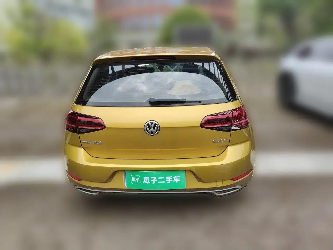 Volkswagen Golf 2018 230TSI Automatic Luxury Version — миниатюра 5