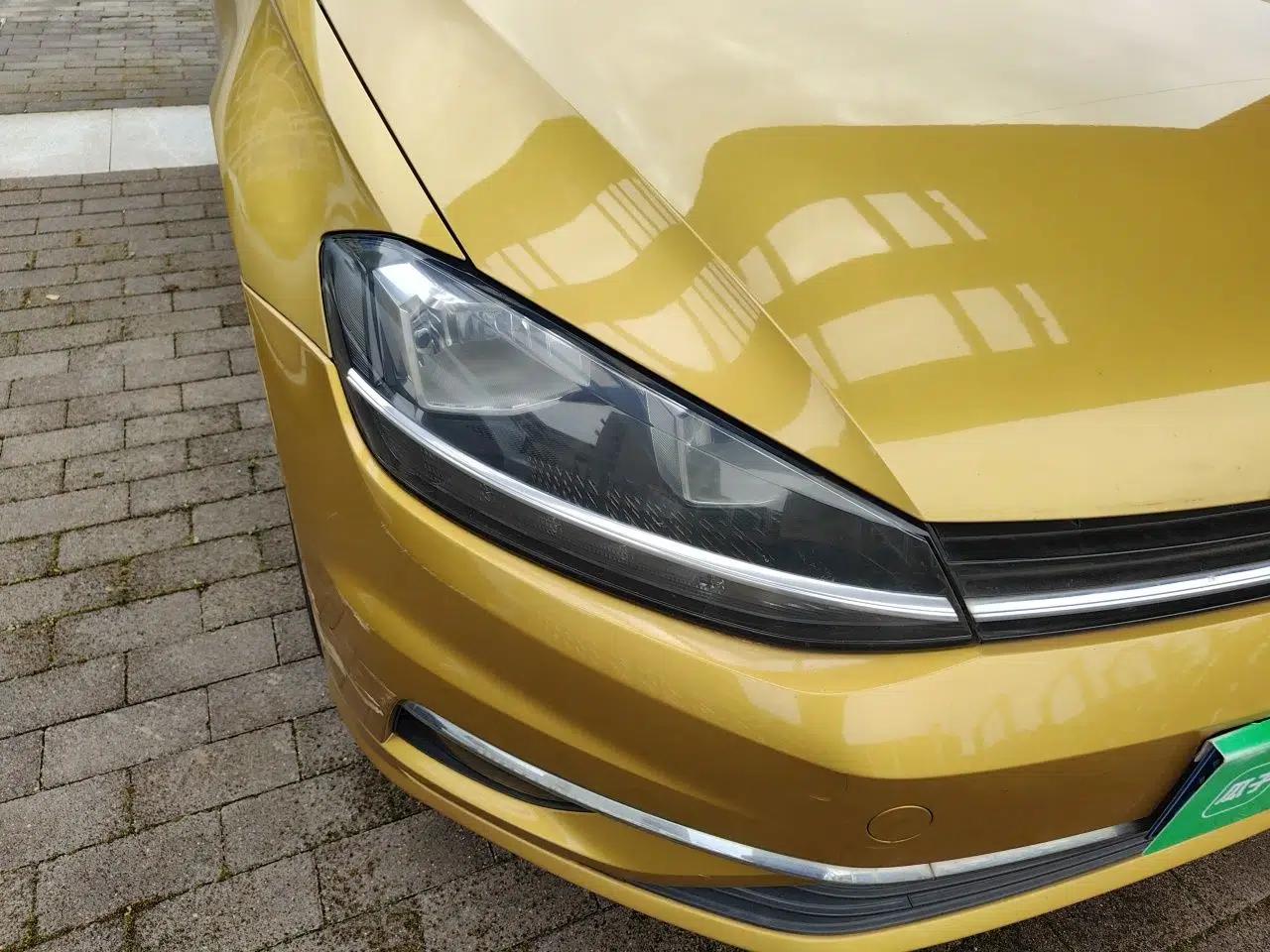 Volkswagen Golf 2018 230TSI Automatic Luxury Version — миниатюра 7