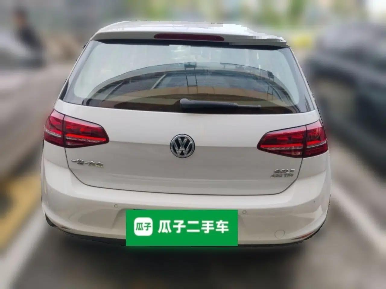 Volkswagen Golf 2017 230TSI Automatic Luxury Million-Vehicle Commemorative Edition — миниатюра 5