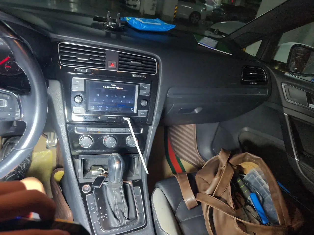 Volkswagen Golf 2018 280TSI Automatic R-Line Model — миниатюра 13