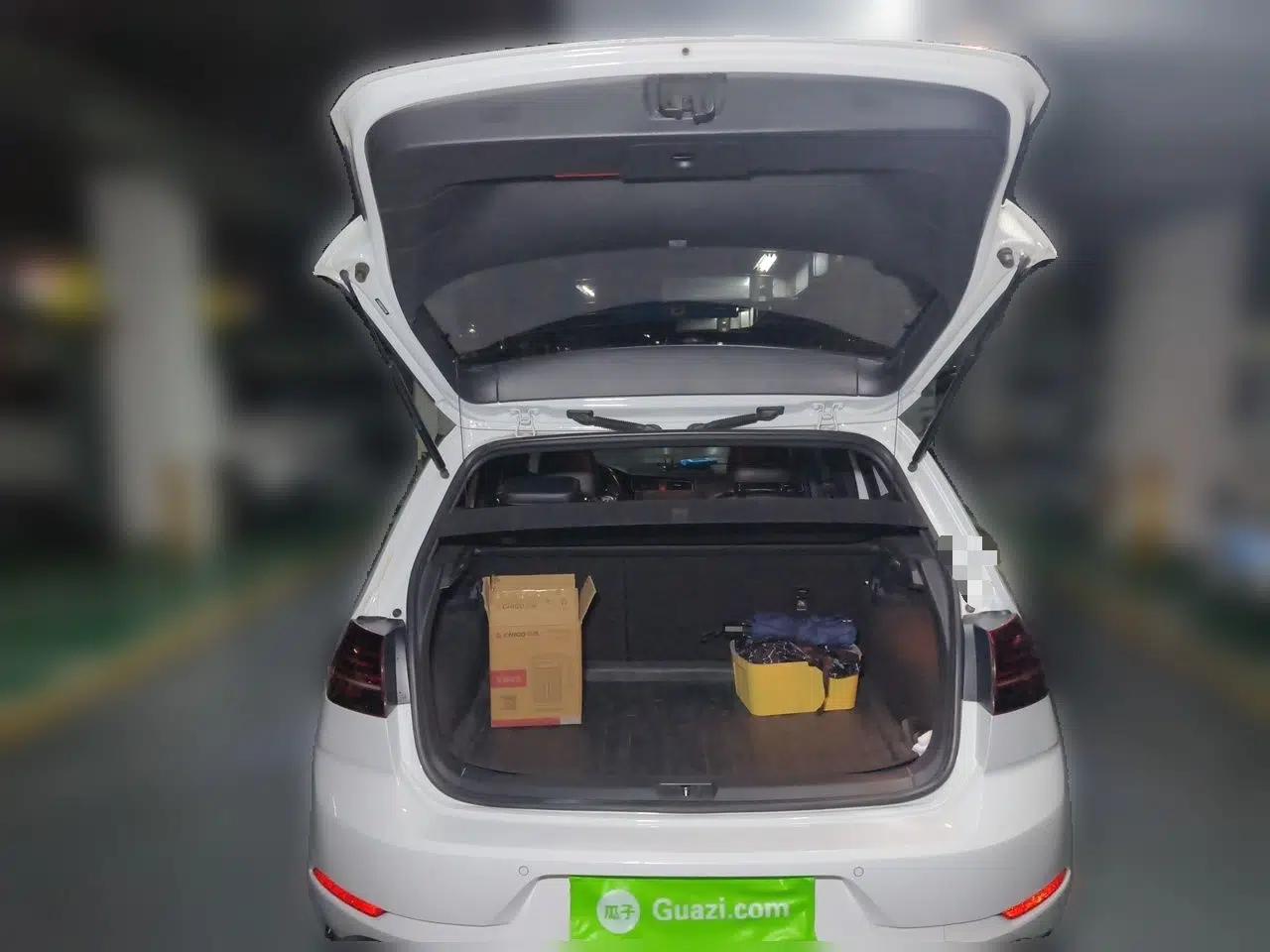 Volkswagen Golf 2018 280TSI Automatic R-Line Model — миниатюра 19