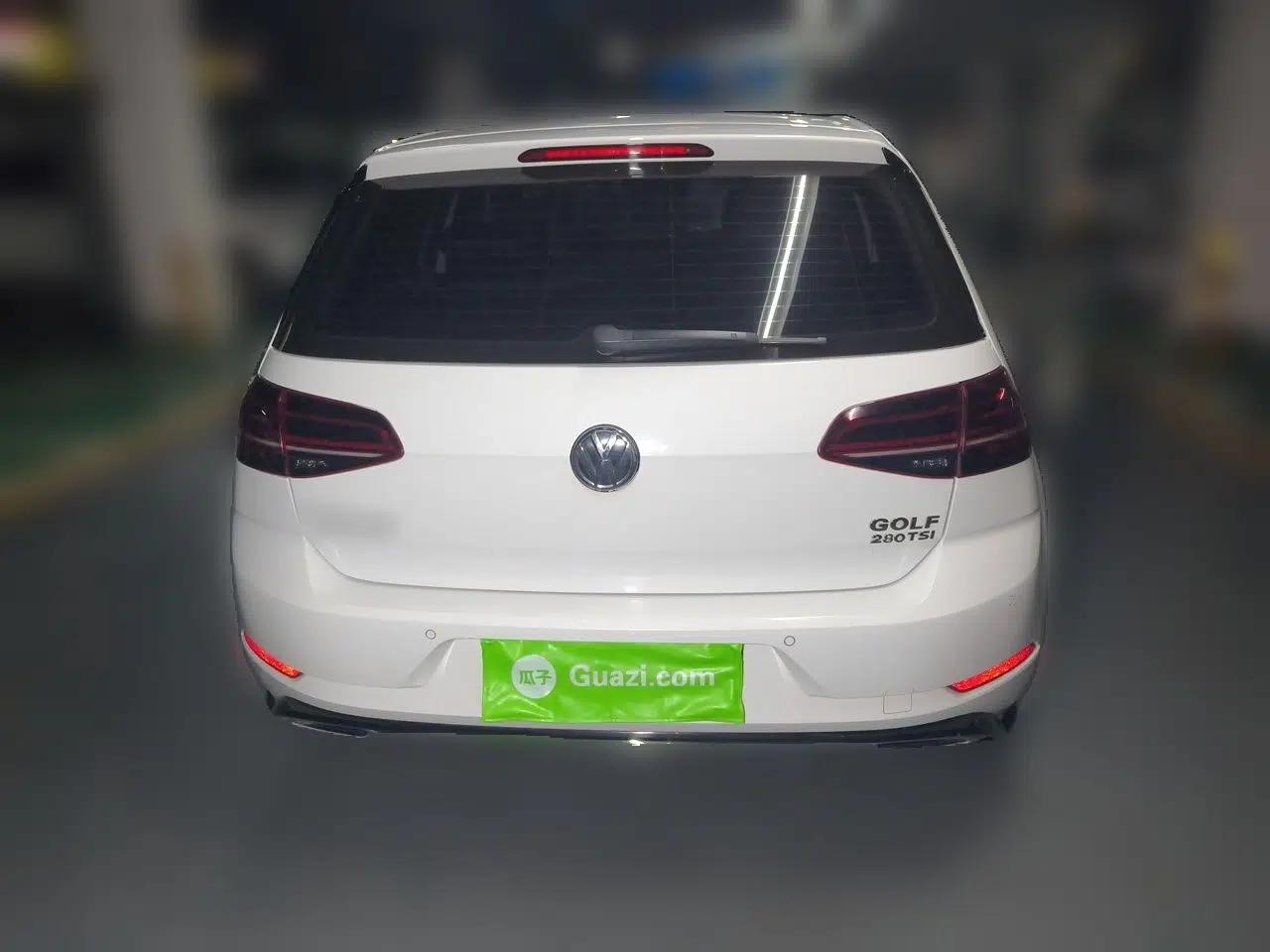 Volkswagen Golf 2018 280TSI Automatic R-Line Model — миниатюра 5
