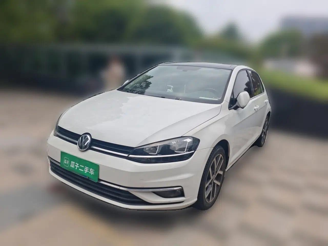 Volkswagen Golf 2018 230TSI Automatic Luxury Version — миниатюра 1