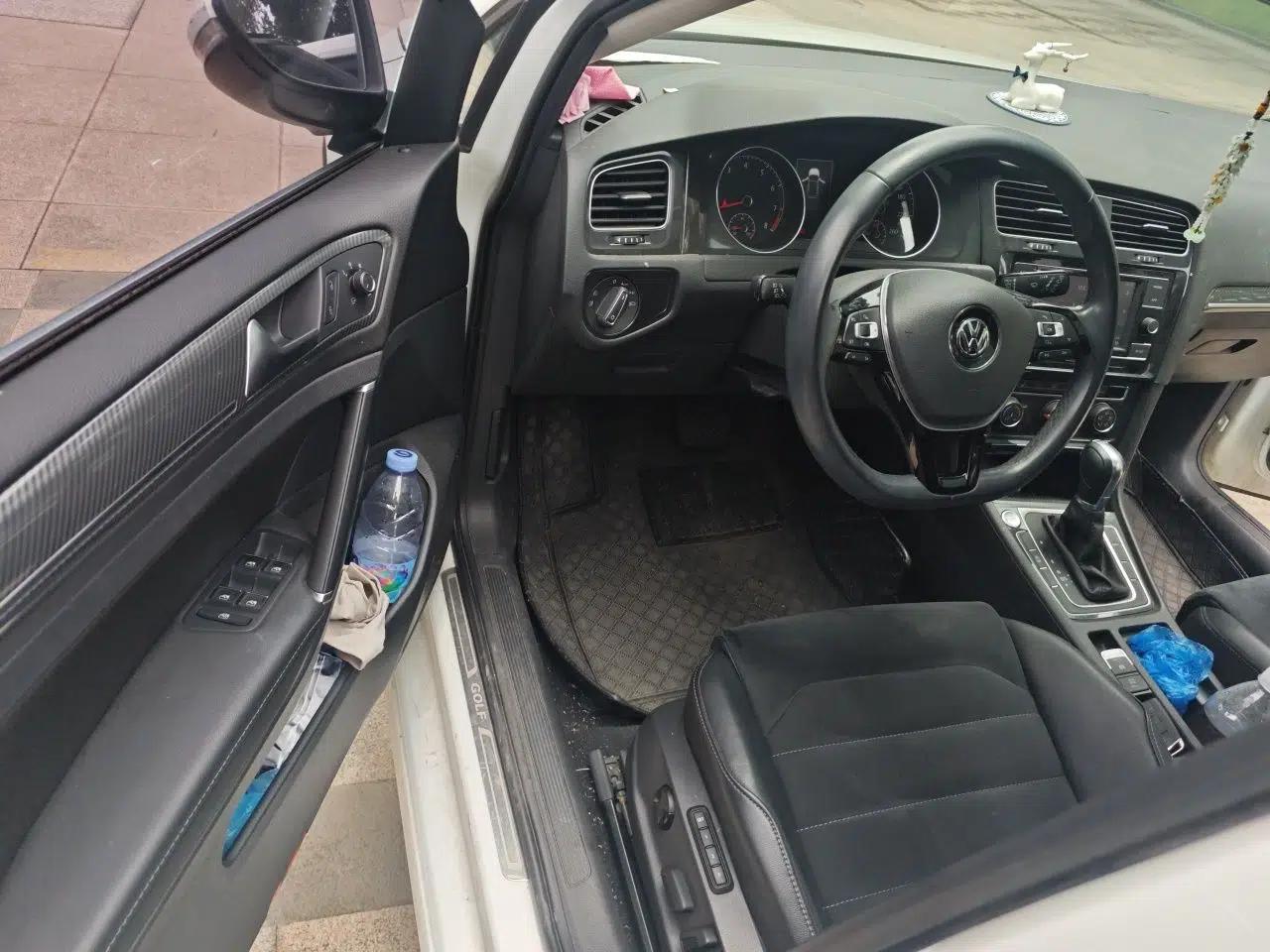 Volkswagen Golf 2018 230TSI Automatic Luxury Version — миниатюра 19