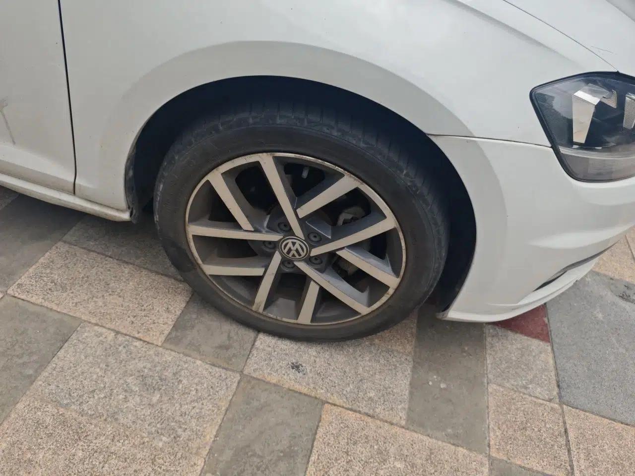 Volkswagen Golf 2018 230TSI Automatic Luxury Version — миниатюра 8