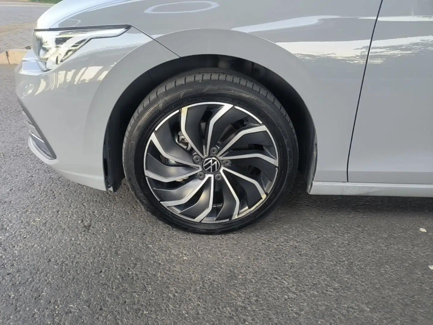 Volkswagen Golf 2021 280TSI DSG 30th Anniversary Edition — миниатюра 15