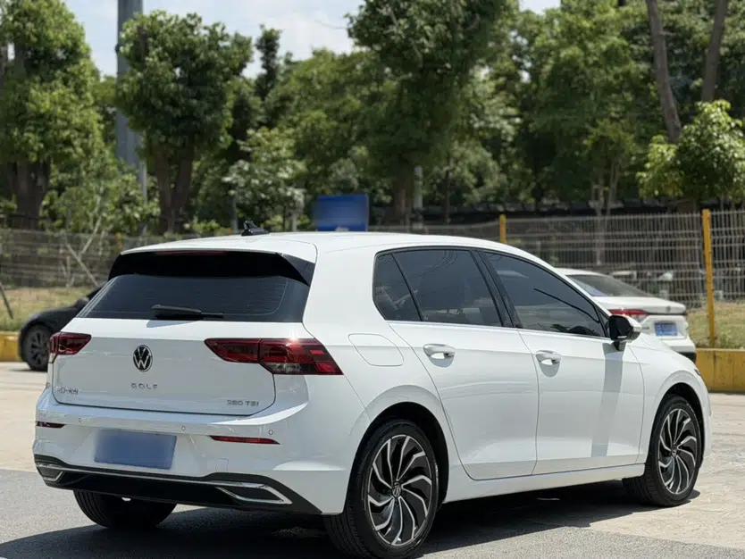Volkswagen Golf 2023 280TSI DSG Pro — миниатюра 5