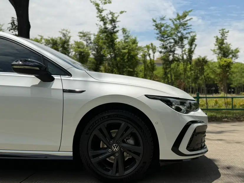 Volkswagen Golf 2021 280TSI DSG Pro First Edition — миниатюра 18