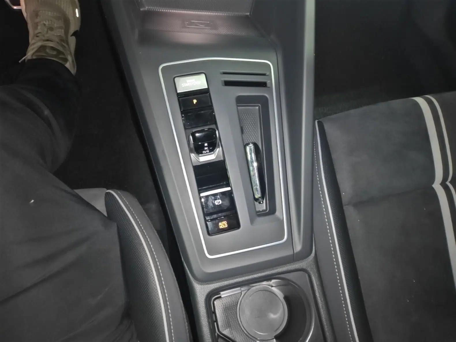 Volkswagen Golf 2021 280TSI DSG Pro First Edition — миниатюра 26