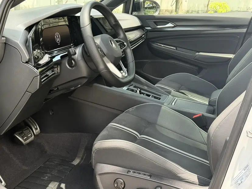 Volkswagen Golf 2021 280TSI DSG Pro First Edition — миниатюра 33