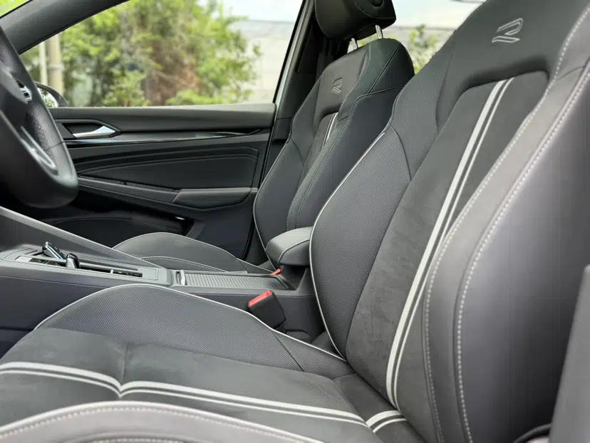 Volkswagen Golf 2021 280TSI DSG Pro First Edition — миниатюра 40