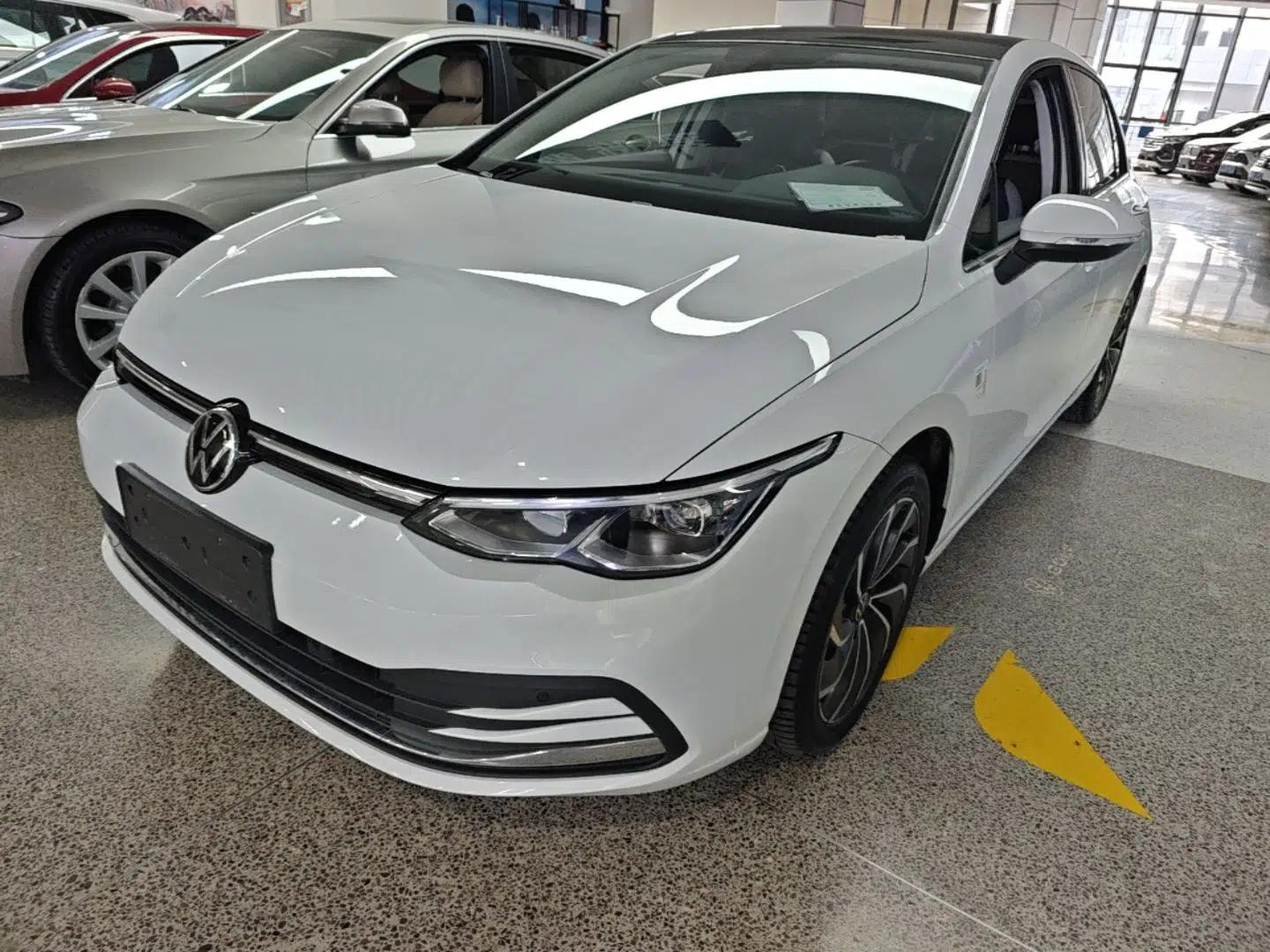 Volkswagen Golf 2023 Facelift 280TSI DSG Pro — миниатюра 1