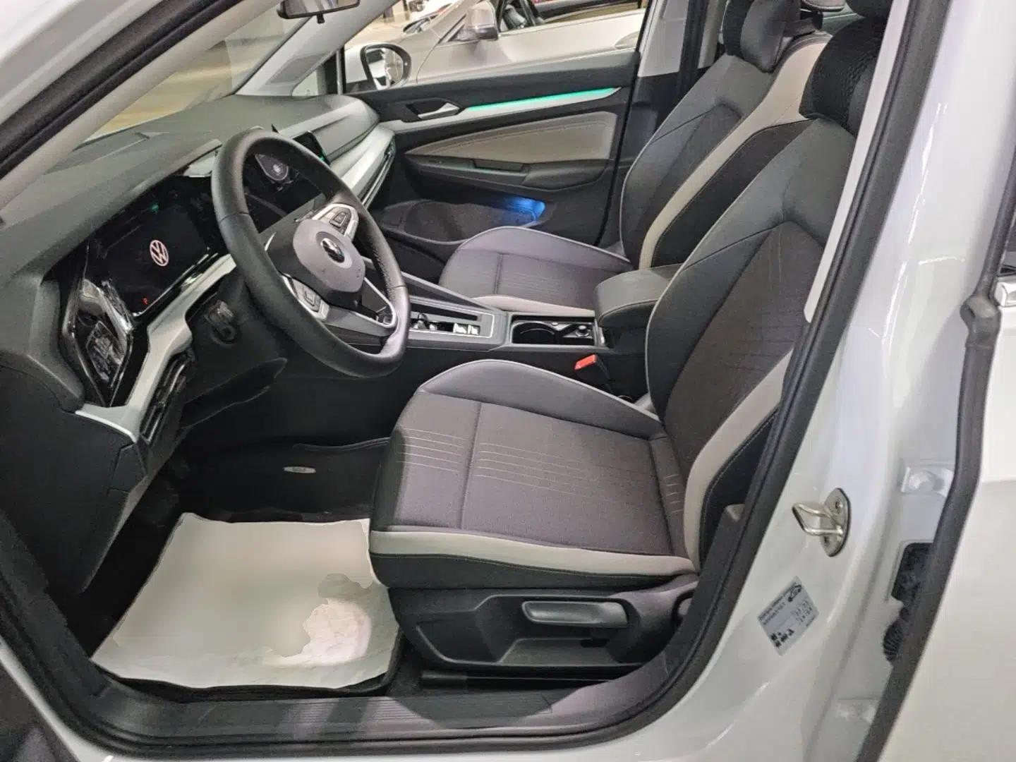 Volkswagen Golf 2023 Facelift 280TSI DSG Pro — миниатюра 17