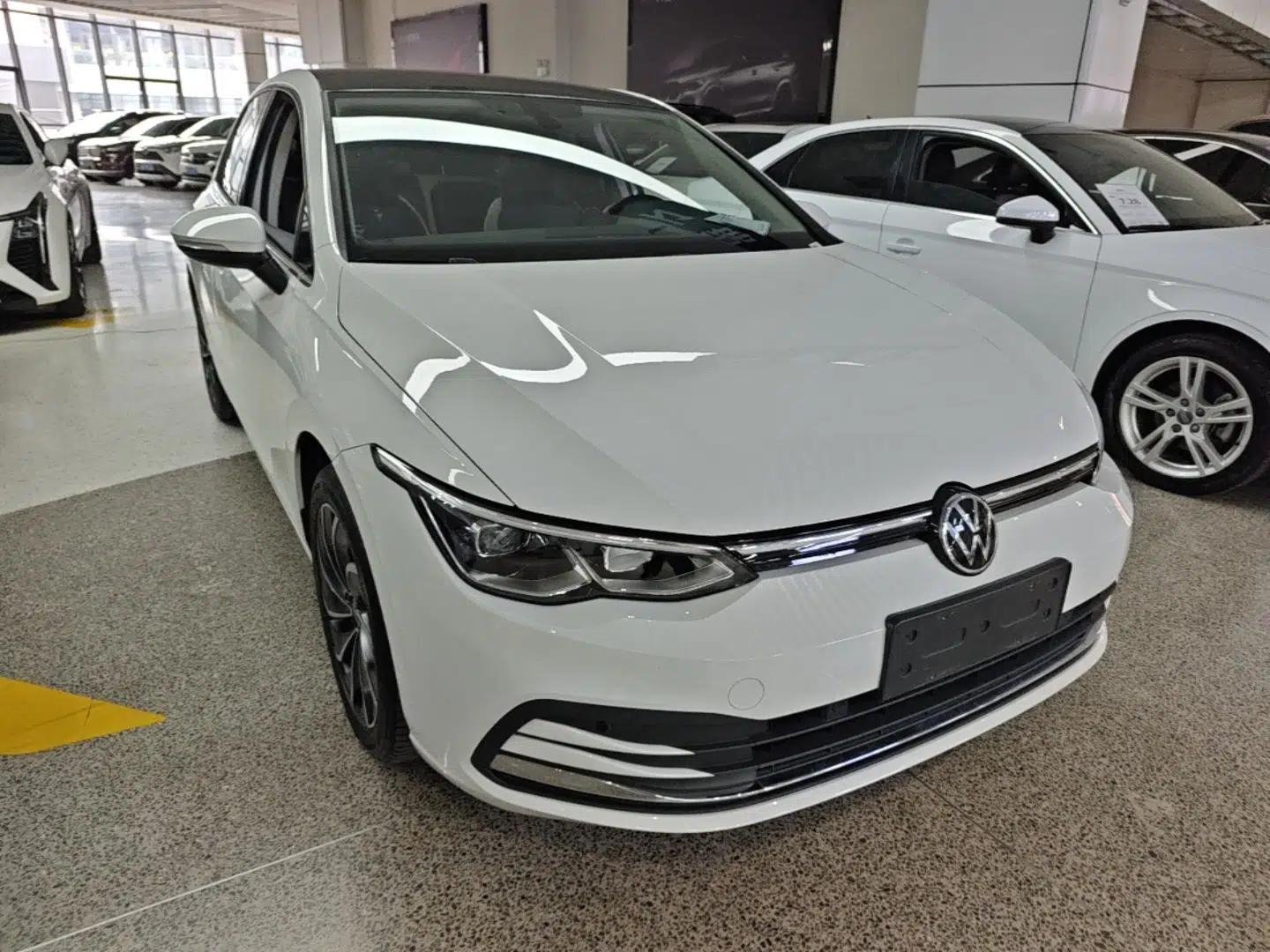 Volkswagen Golf 2023 Facelift 280TSI DSG Pro — миниатюра 3
