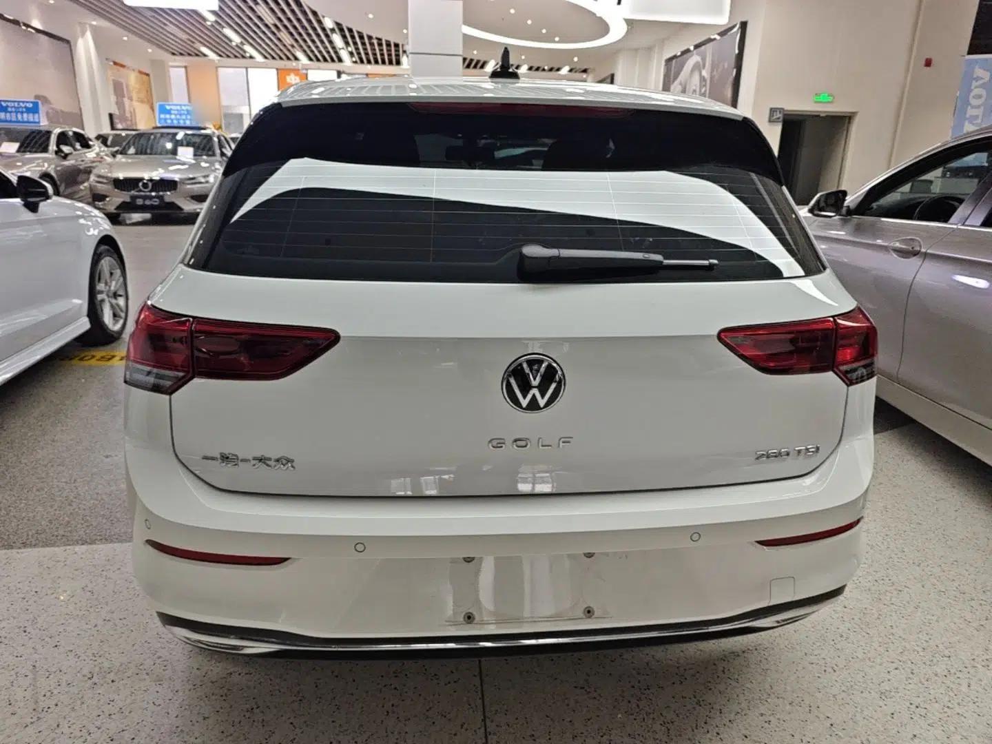Volkswagen Golf 2023 Facelift 280TSI DSG Pro — миниатюра 5