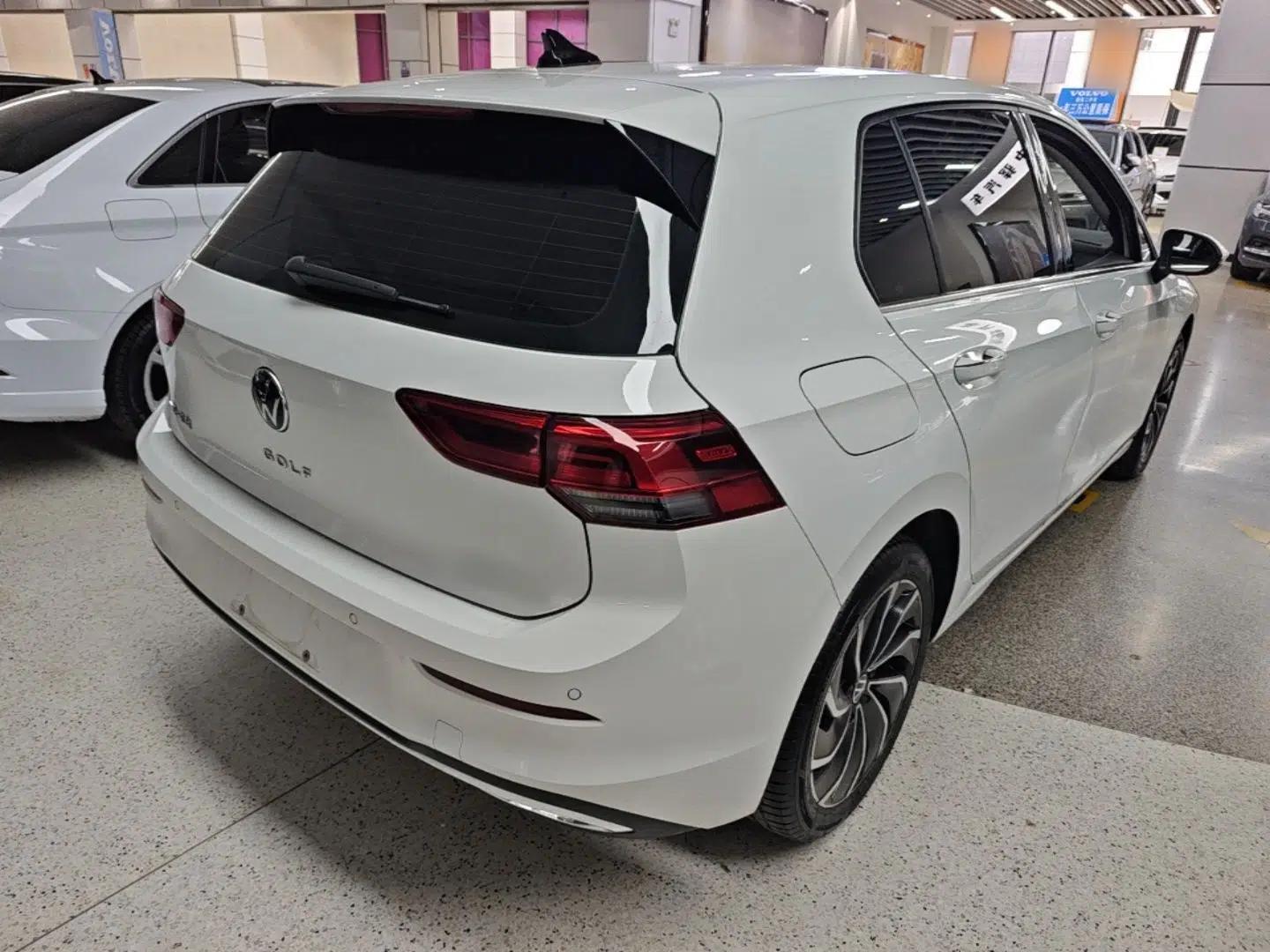 Volkswagen Golf 2023 Facelift 280TSI DSG Pro — миниатюра 6