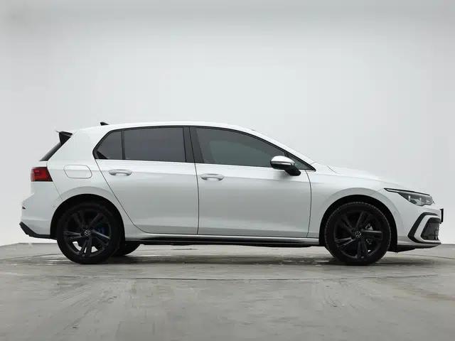 Volkswagen Golf 2023 280TSI DSG R-Line Lite — миниатюра 5