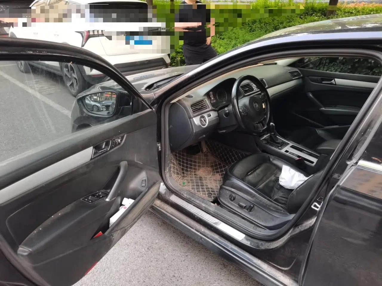 Volkswagen Passat 2014 1.8TSI DSG Prestige Navigation Edition — миниатюра 16