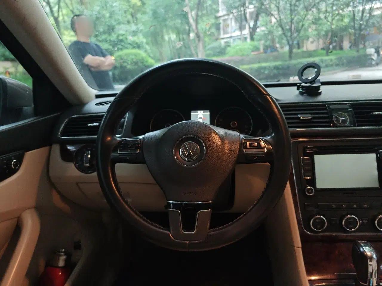 Volkswagen Passat 2011 1.8TSI DSG Prestige Edition — миниатюра 10