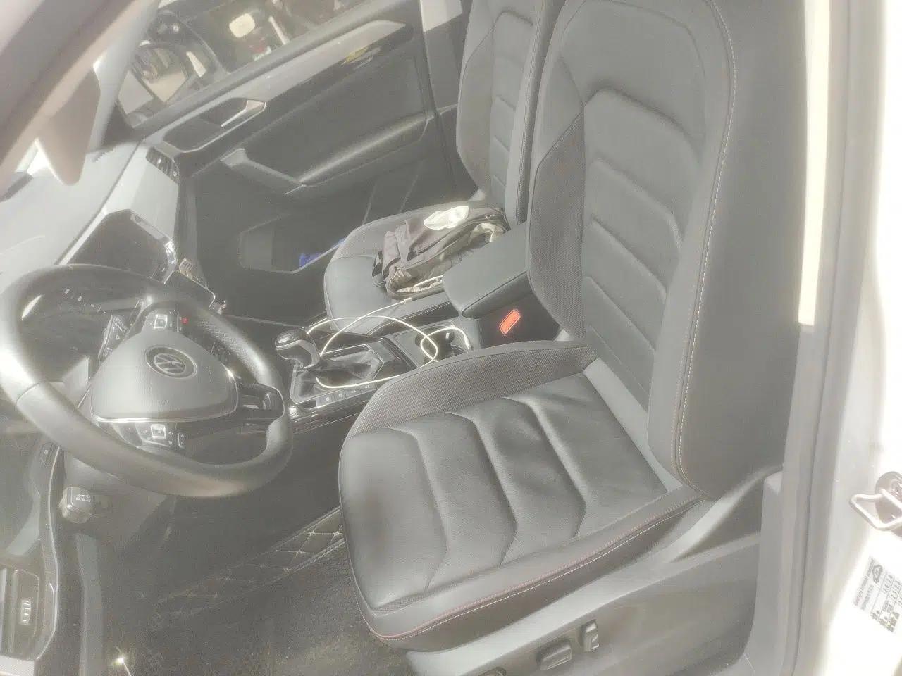 Volkswagen Tayron 2022 280TSI Two-Wheel Drive Luxury Smart Connectivity Version — миниатюра 15